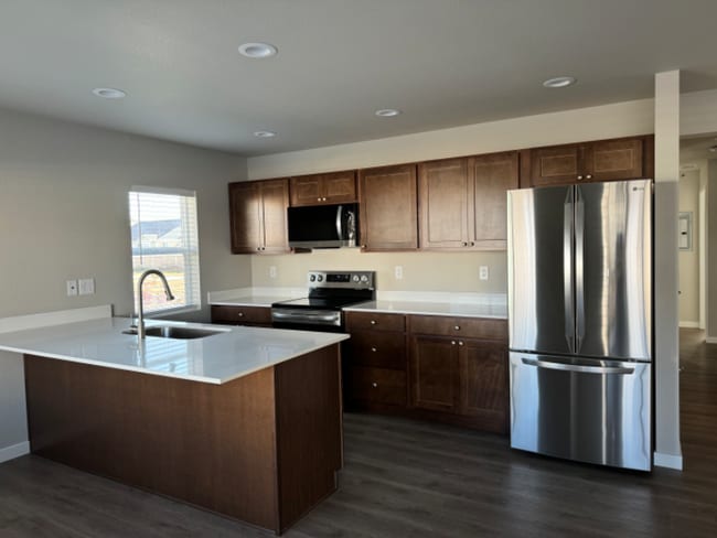 Photo - 1940 Good Hearted Pl Unit C