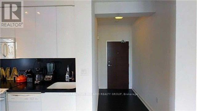 Photo - 15 Iceboat Terr Unité 3912