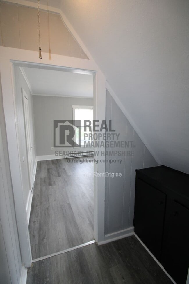 Photo - 27 Rochester St Unit Apt B