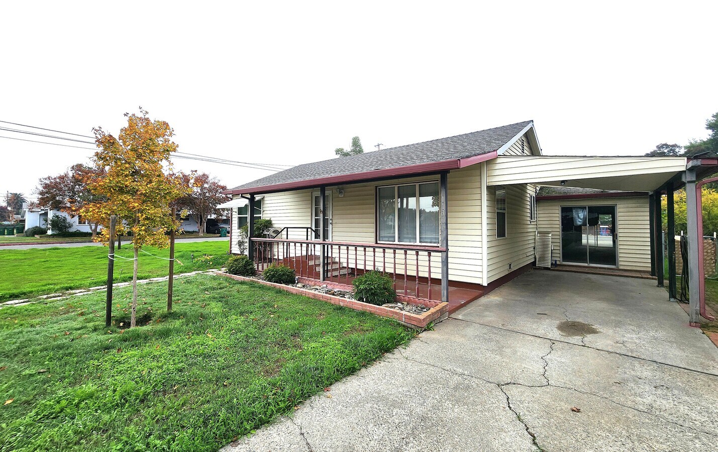 Photo - 1130 East St