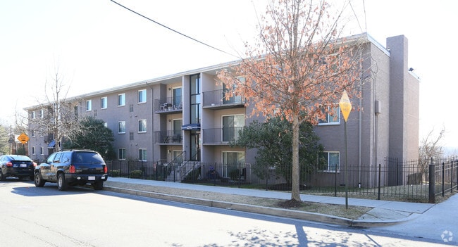 Photo - Magnolia Condominiums