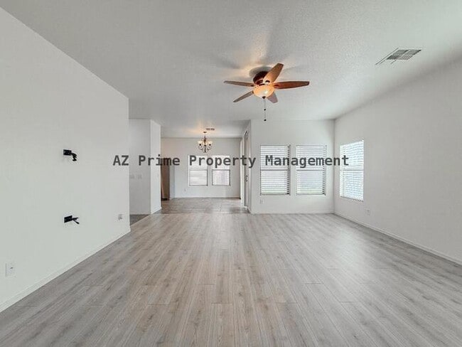 Photo - 7709 S 63rd Dr