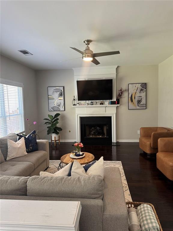 Photo - 530 Sessingham Ct
