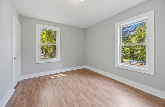 Photo - 32 Harding Pl Unit 1