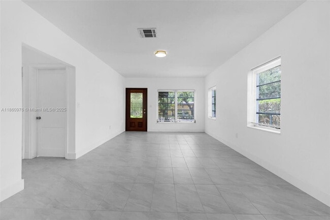 Photo - 1107 El Rado St