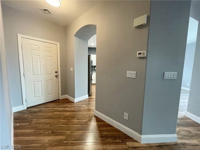 Photo - 2825 Woodland Park Ave