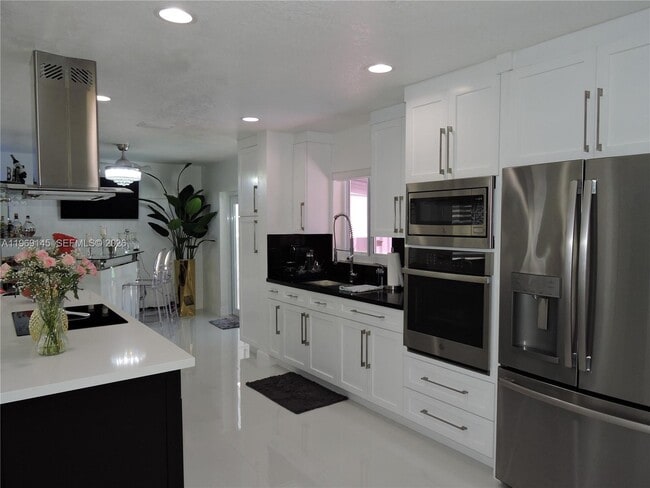 Photo - 15220 SW 49th St