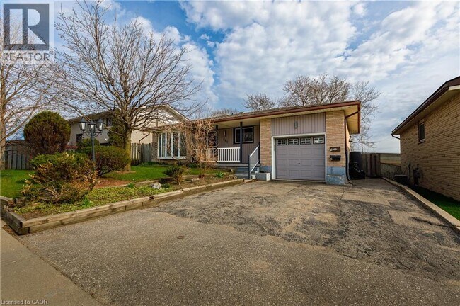 Photo - 281 Dixon St Unit 1