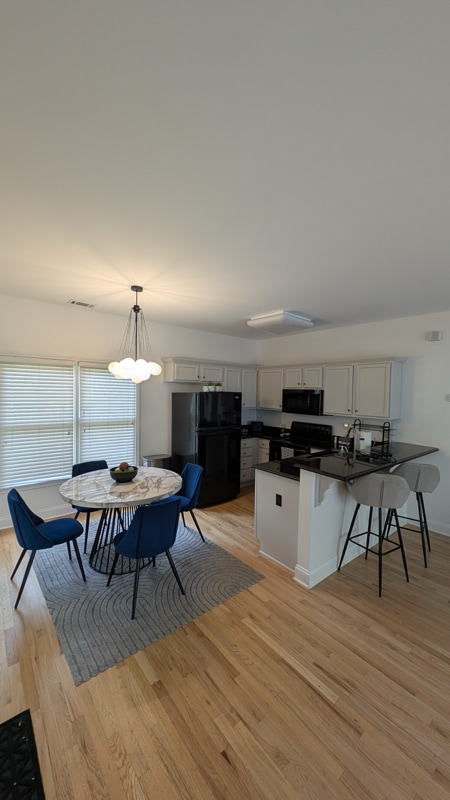 Photo - 560 Morgan St NE Unidad B