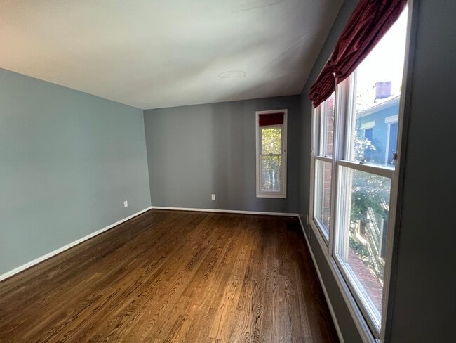 Photo - 22 Van Buren St