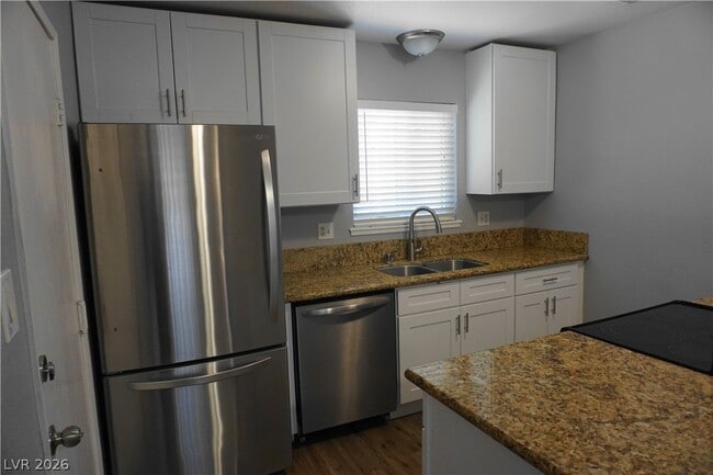 Photo - 7400 Alta Dr