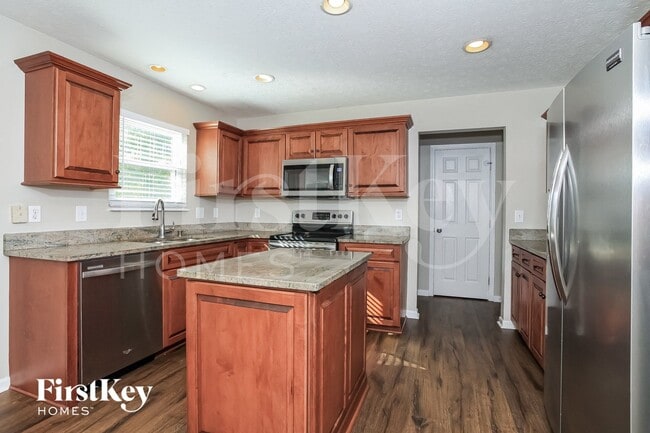 Photo - 6183 Lakewood Dr