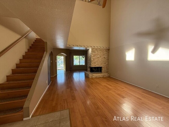 Photo - 1425 W Coral Reef Dr