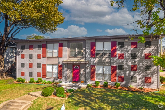 Photo - 1502 Peak Street