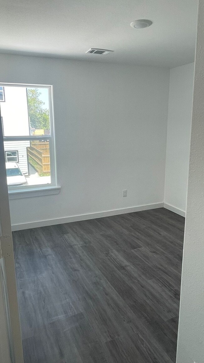 Photo - 9746 Garcroft St