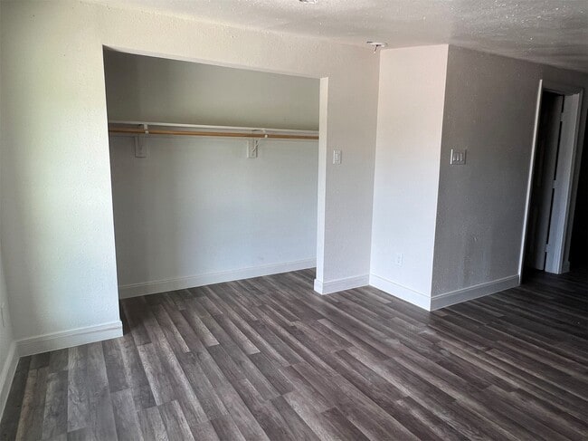 Photo - 201 Eastwood St Unit 5