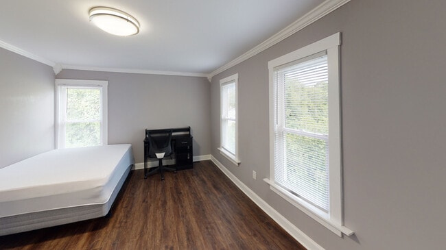 Photo - 124 Lorraine Ave