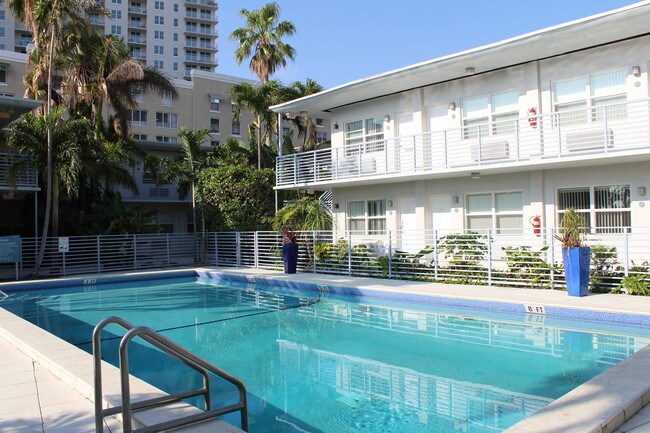 Photo - 8000 NE Bayshore Ct