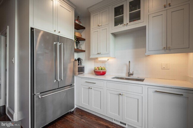 31 Randolph Pl NW