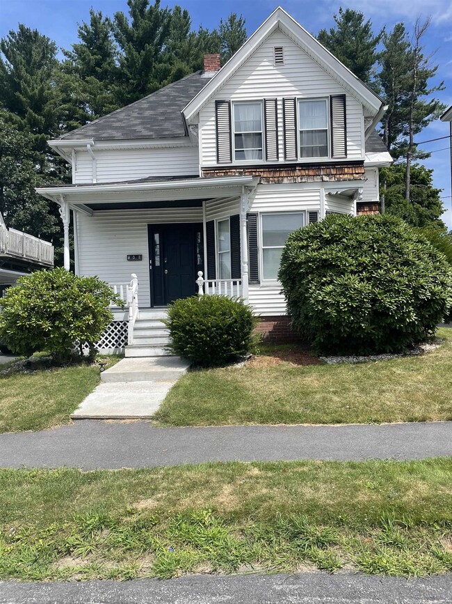 Building Photo - 721 Belmont St Unit 2