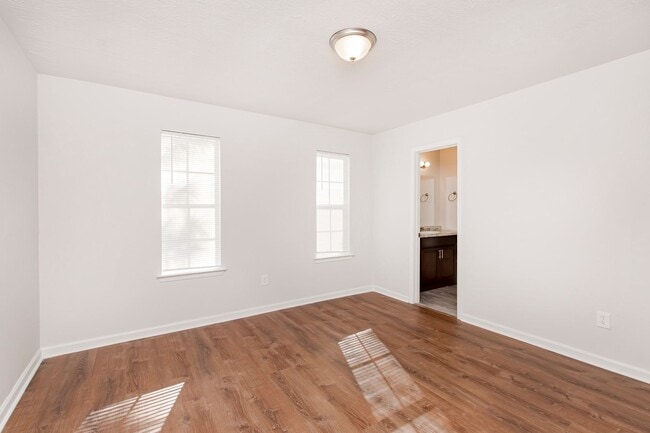 Photo - 8457 Governor Dr Unit 8457-C