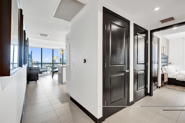 Photo - 1600 NE 1st Ave Unit Canvas 3420