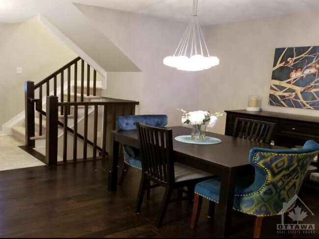 Photo - 1924 Maple Grove Rd