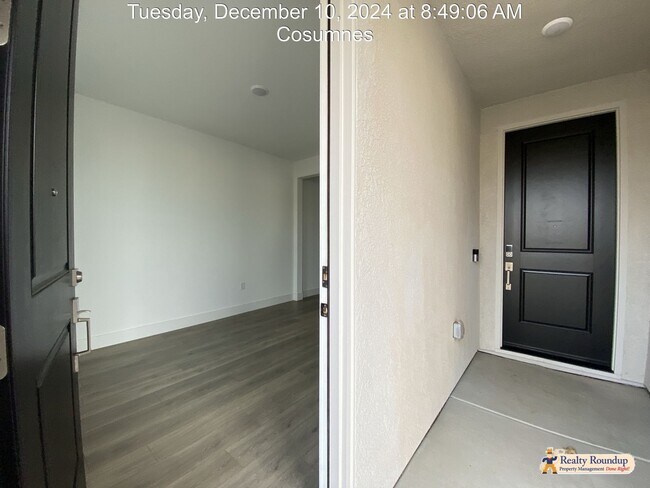 4197 Crossroads Wy