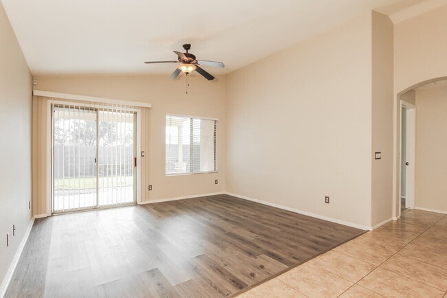 Photo - 1105 E Nardini St