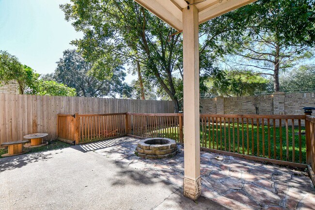 Photo - 3019 Red Oak Leaf Trail