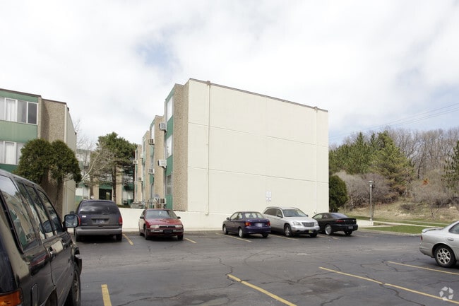 Photo - Parkshore Commons