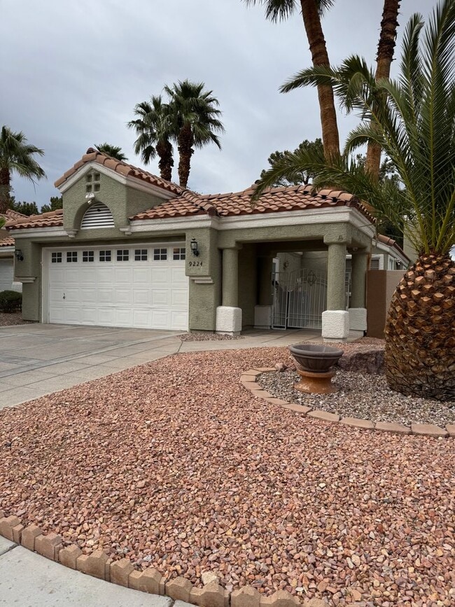 9224 Kentucky Oaks Dr
