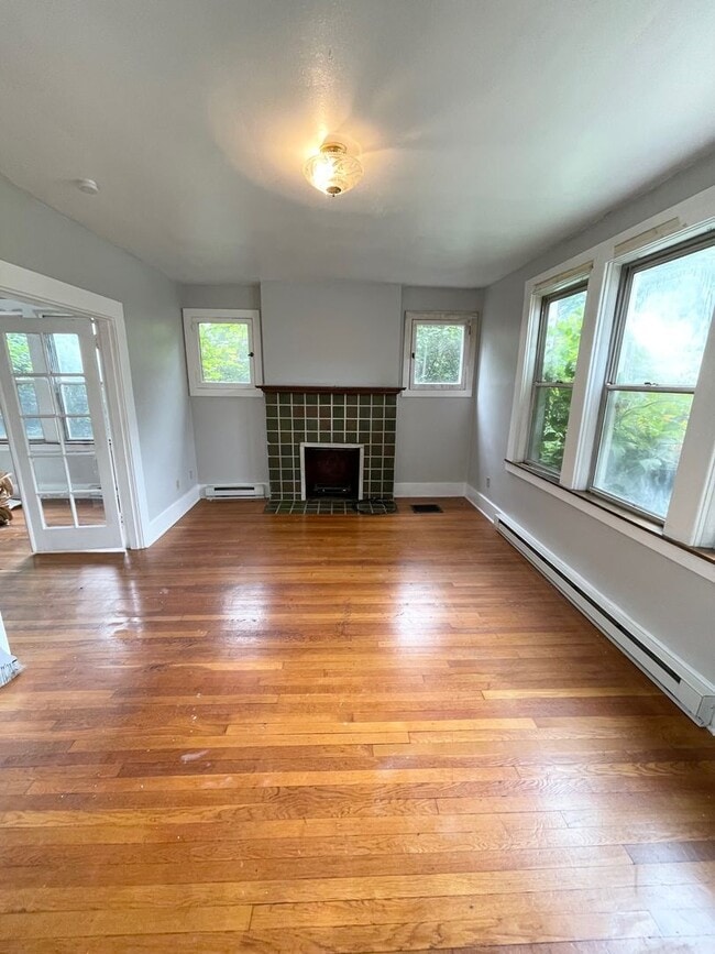 Photo - 1750-1752 Barr Avenue Unidad 1750 Barr Avenue-Apt 2/Garage 3