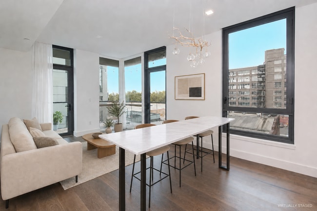 Building Photo - 50 Greenpoint Ave Unit #5a