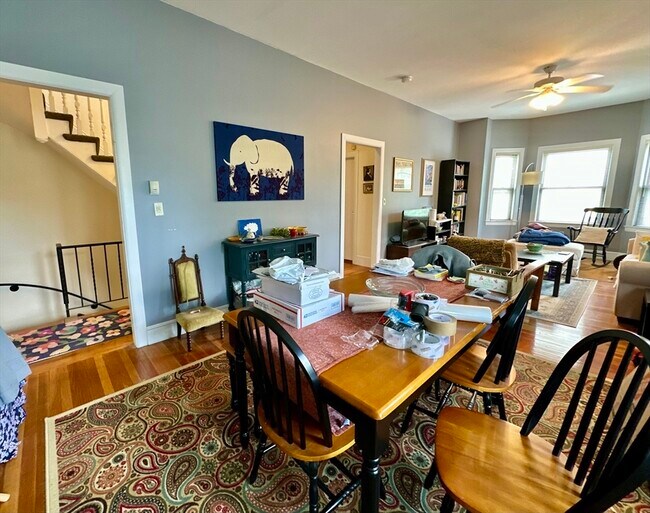 Photo - 512 Centre St Unit 2