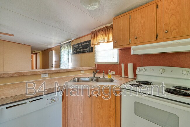 242 Dutchman Creek Road