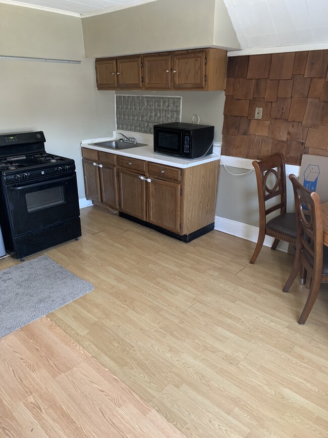 Photo - 171 Callodine Ave Unit Upper