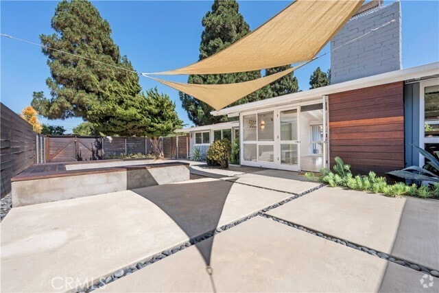 Building Photo - 3033 Volk Ave Rental