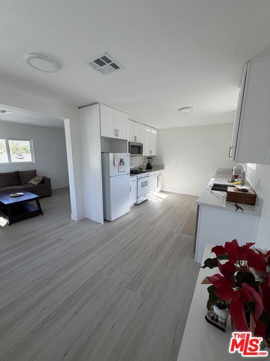 Photo - 10354 Oro Vista Ave