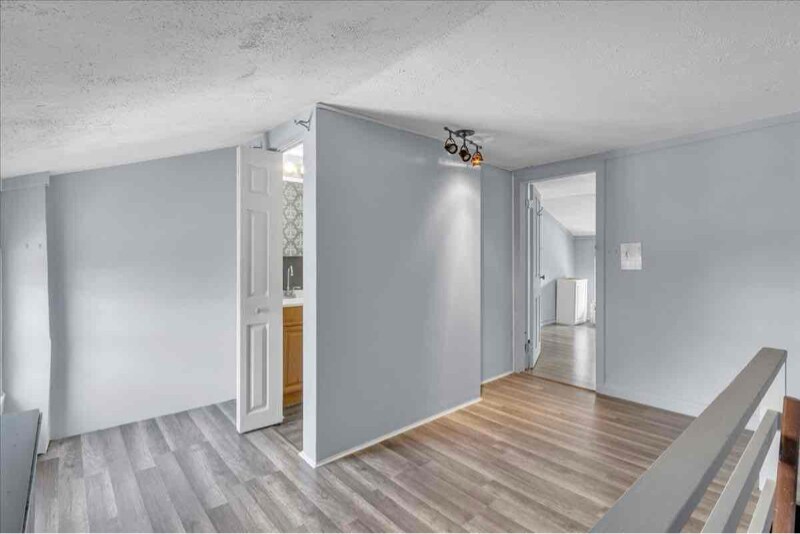 Photo - 1732 Gough St