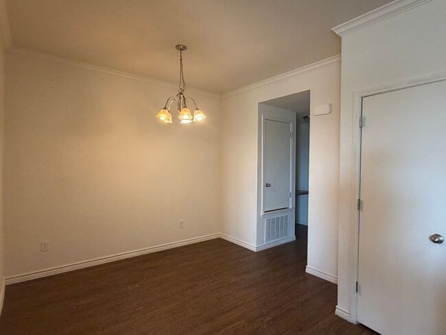 403 Olaf Dr Unit B