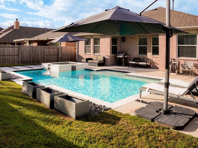 Photo - 24531 Via Salerno Ct