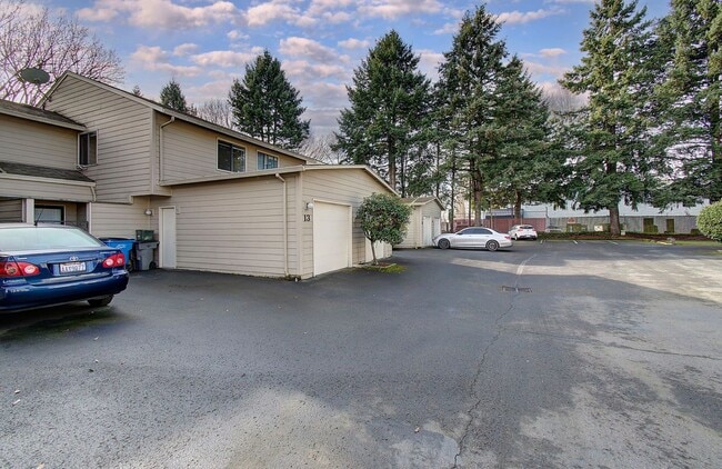 Photo - WELL MAINTAINED 2 BR, 2 BA TOWNHOME BY VAN MALL AREA!