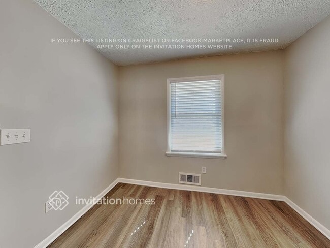 Photo - 4172 Renfrew Ct SW