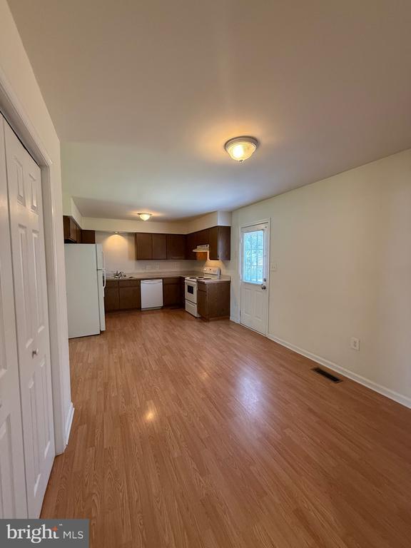 Photo - 7112 Sharon Rd