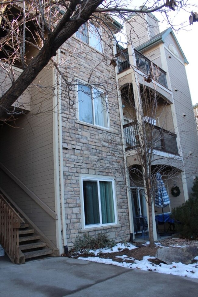 Photo - Littleton 2 br/2 ba Condo in Mountain Gate III! Unit 206