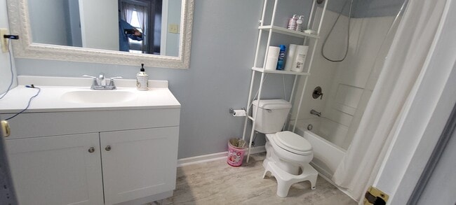 Photo - 10938 Parker Dr