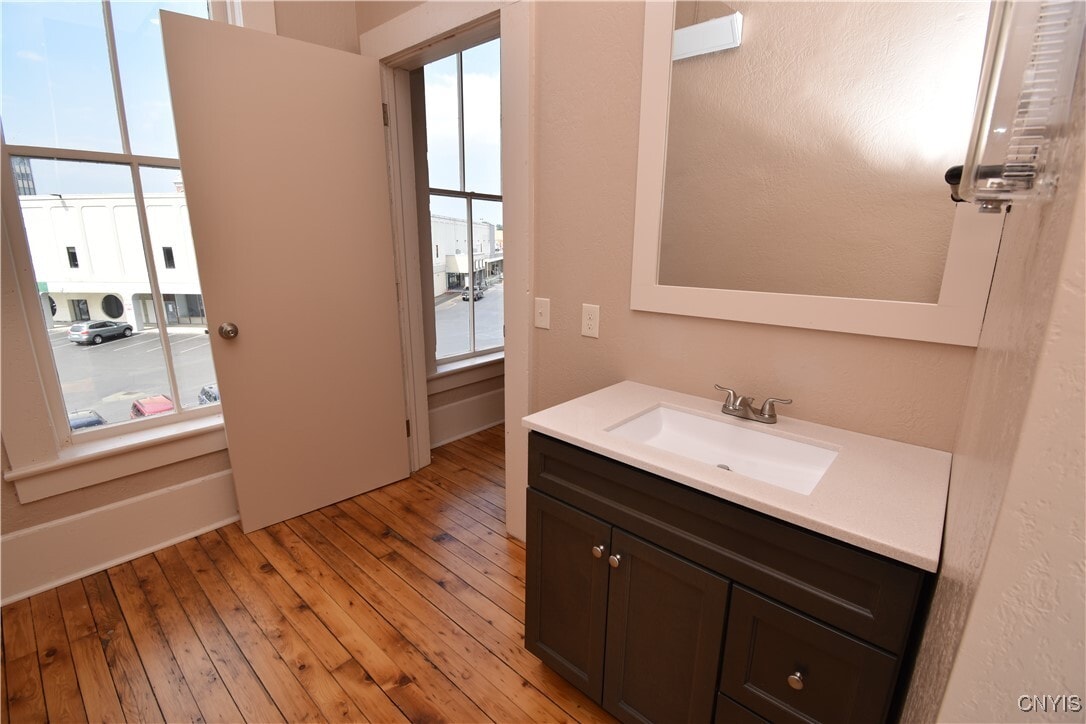 Photo - 170 Court St