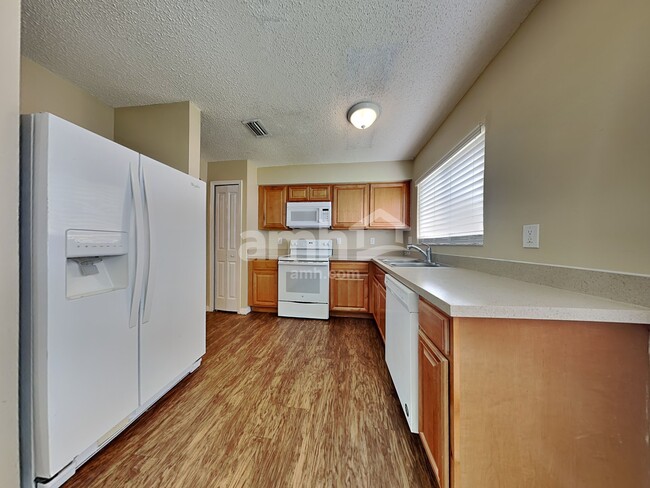 Photo - 4504 Reynolds Creek Ave