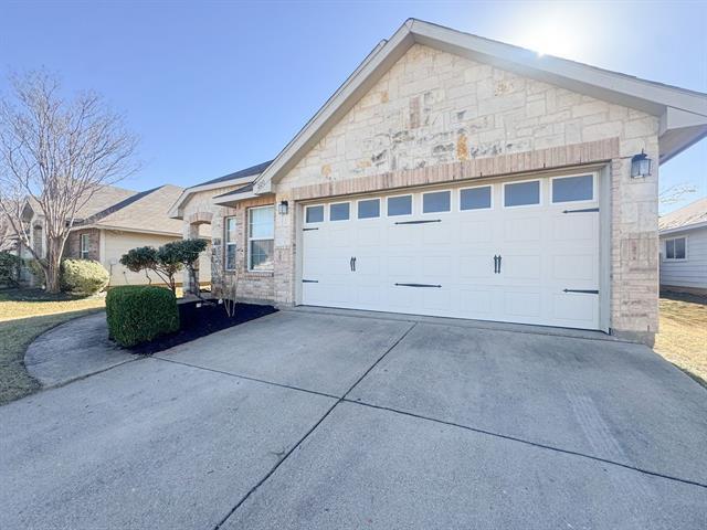 Photo - 220 Cres Ridge Dr